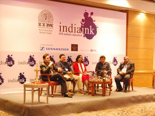Amish Tripathi, Ravi Subramanian, Rashmi Bansal, Santosh Desai和Gautam Padmanabhan出席了活动